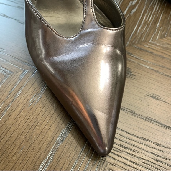 Sam & Libby metallic silver pointed 4.25” heels size 8 - Picture 15 of 17